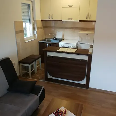 President 034 Apartment