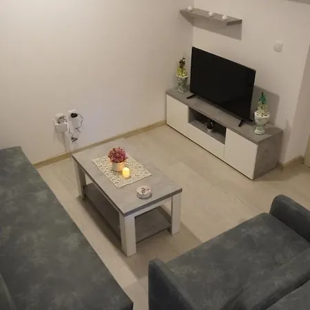 Apartment President 034